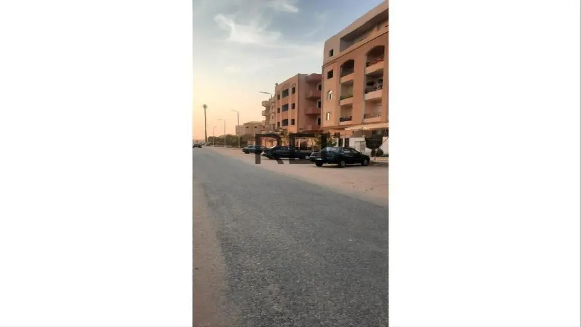 شقة فاخرة مع إمكانيات متعددة للبيع