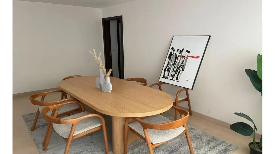 Luxurious Apartment with Garden and Stunning Amenities