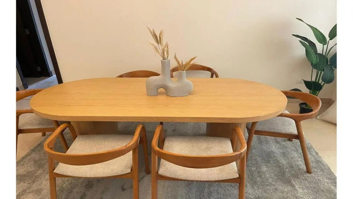 Luxurious Apartment with Garden and Stunning Amenities