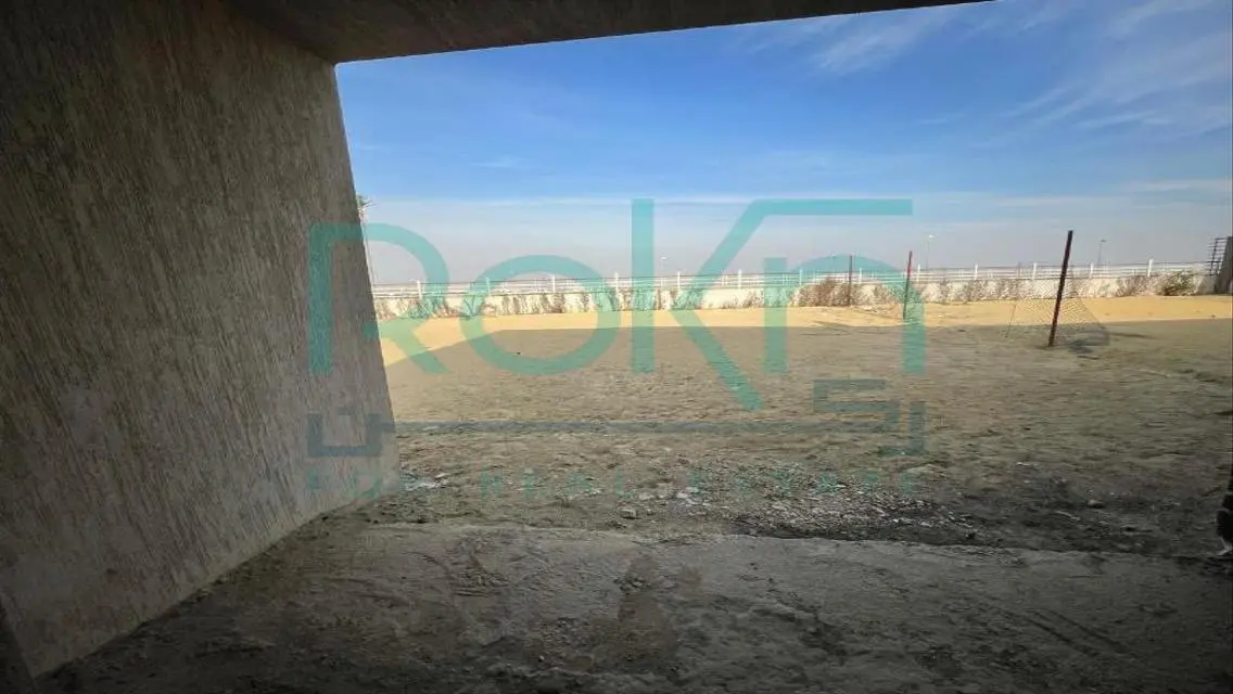 فيلا فاخرة للبيع في موقع مميز