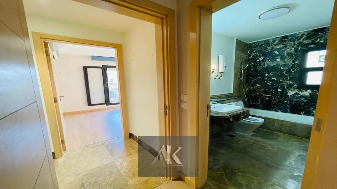 وحدة سكنية فاخرة مع إطلالة رائعة
