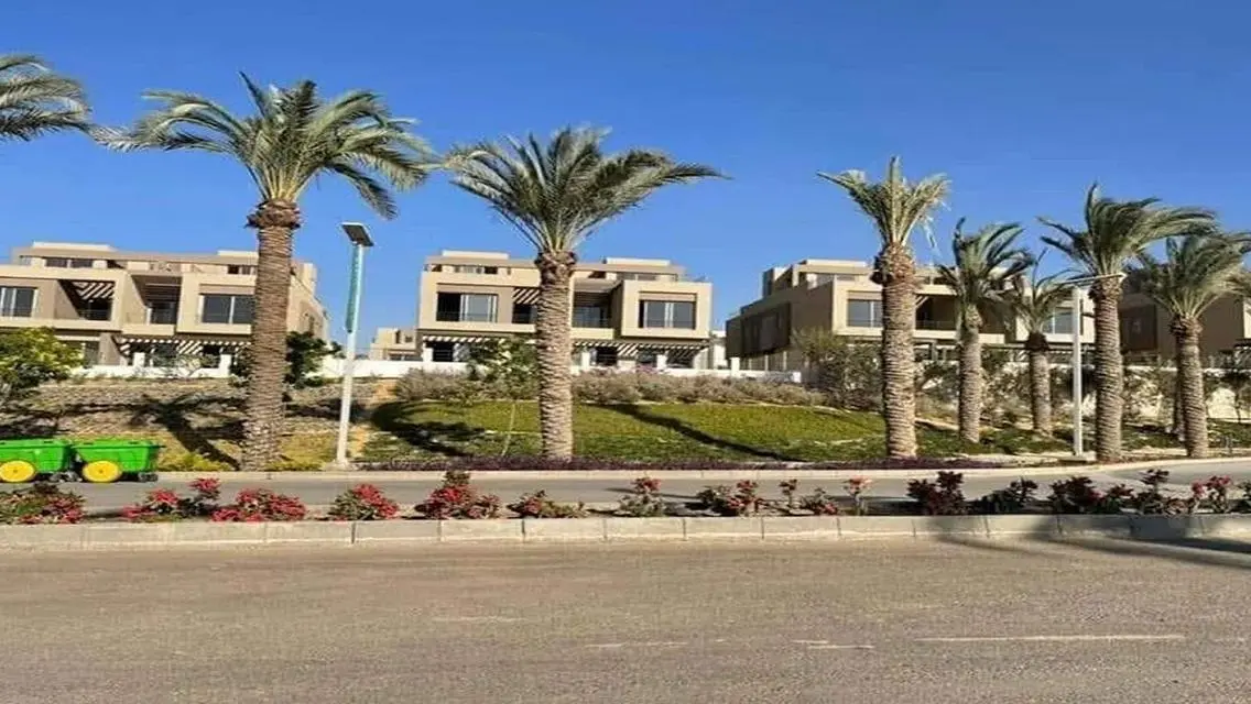 Luxury Villa for Sale Overlooking Lakes