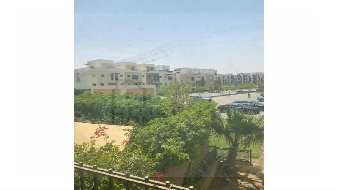 منزل المواطن: شقة فاخرة بمساحة واسعة في قلب المدينة
