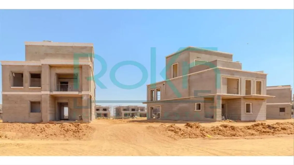 Luxury Villa for Sale with Private Pool and Spacious Garden