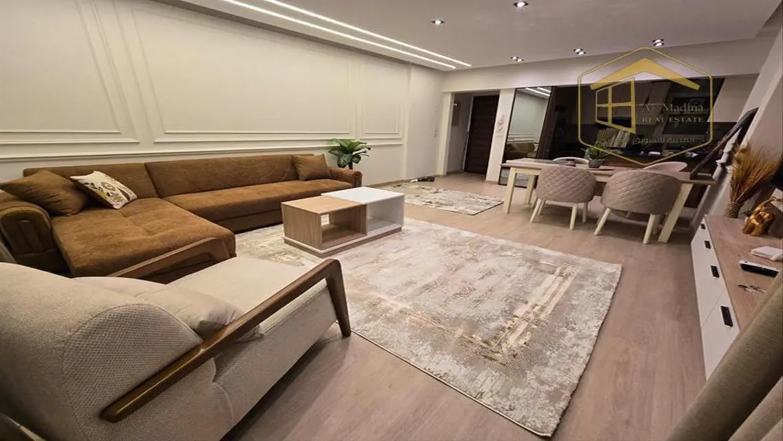 Luxury Apartment with Amenities in a Prime Location