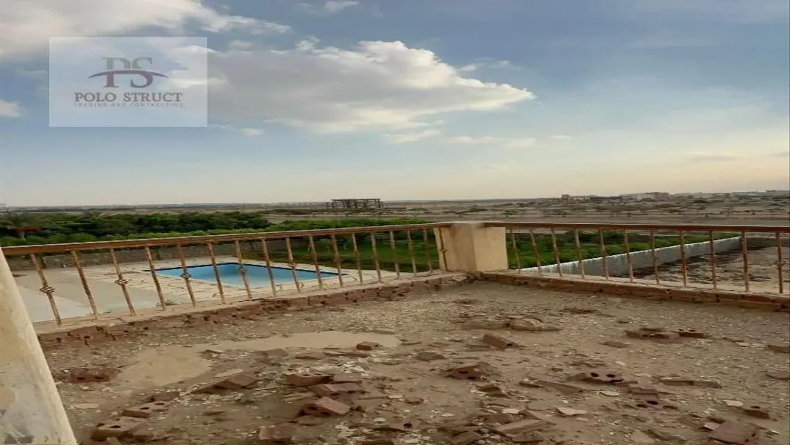 Luxurious Villa with Spacious Area and Stunning Lake View