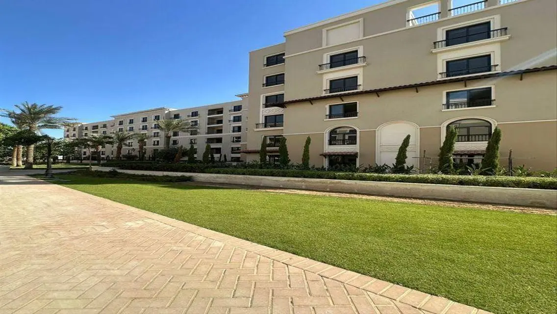 Villa for Sale in Village West - Cairo Gate