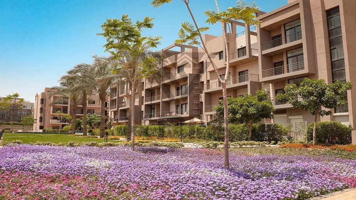Luxury Apartment in Al-Marasem Compound - Fifth Square