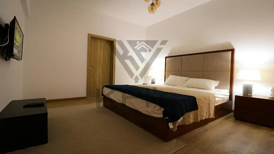 Luxury Apartment in Al-Marasem Compound - Fifth Square