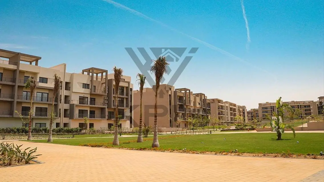 Luxury Apartment in Al-Marasem Compound - Fifth Square