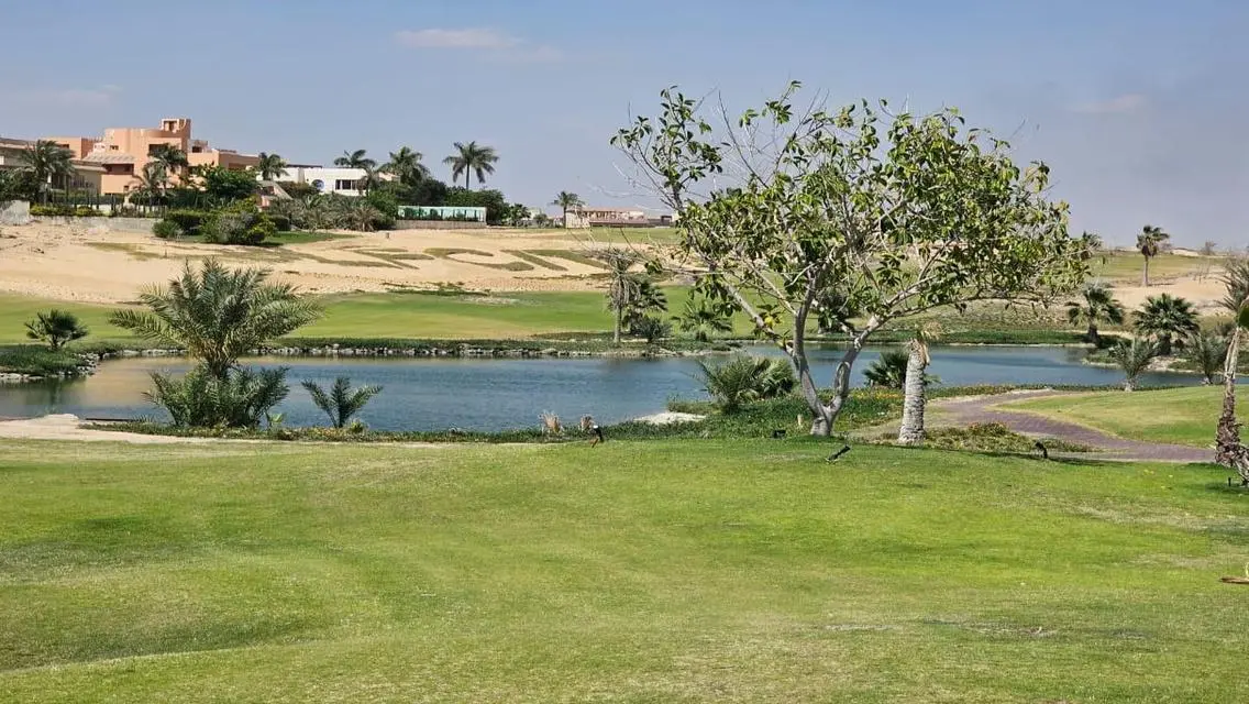 Luxury Apartment in Golf City ElObour
