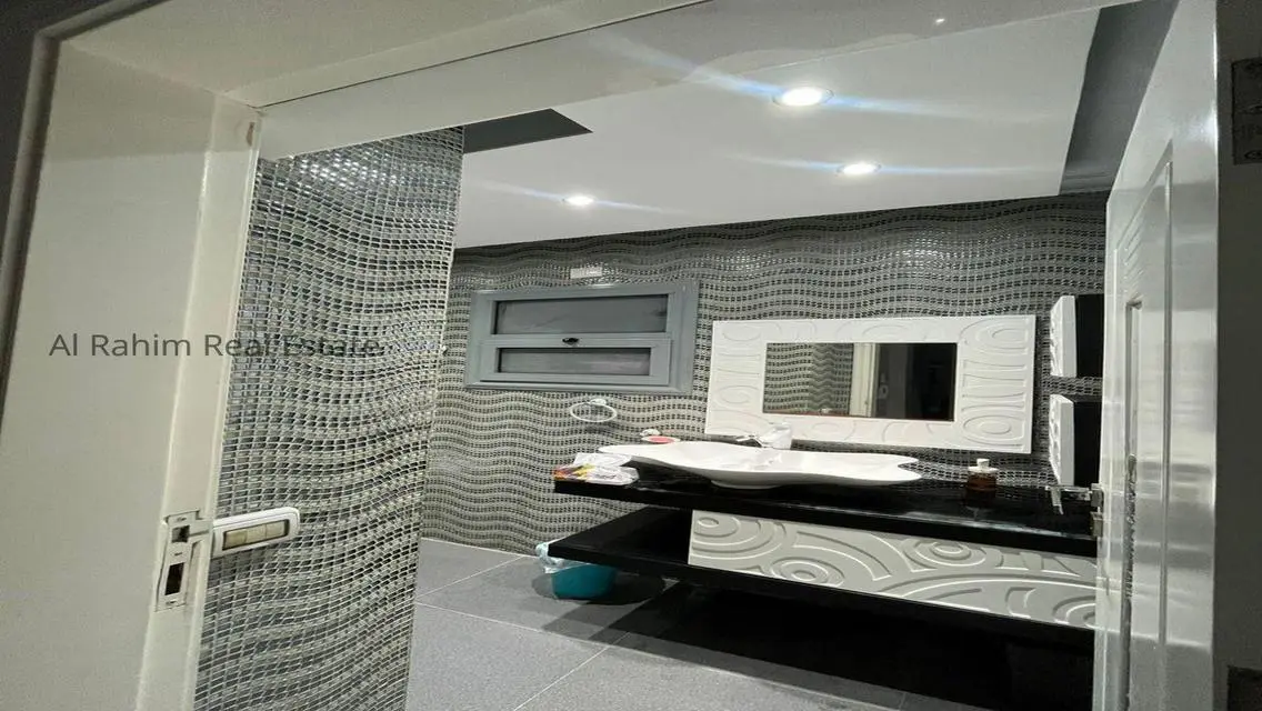 Luxurious Property with Terrace and Private Garden