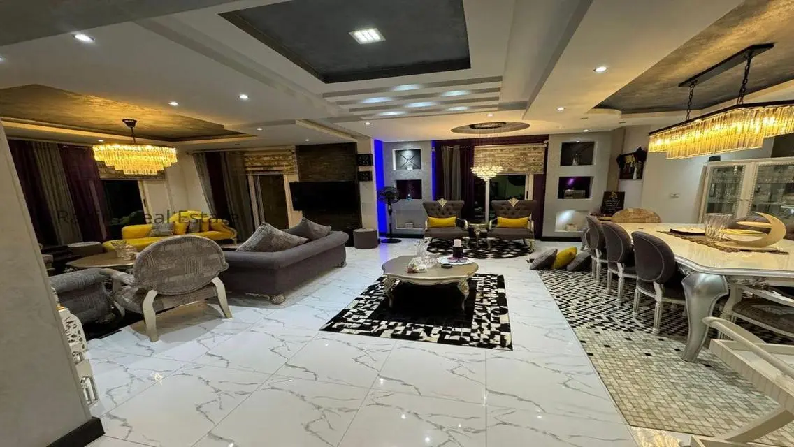 Luxurious Property with Terrace and Private Garden