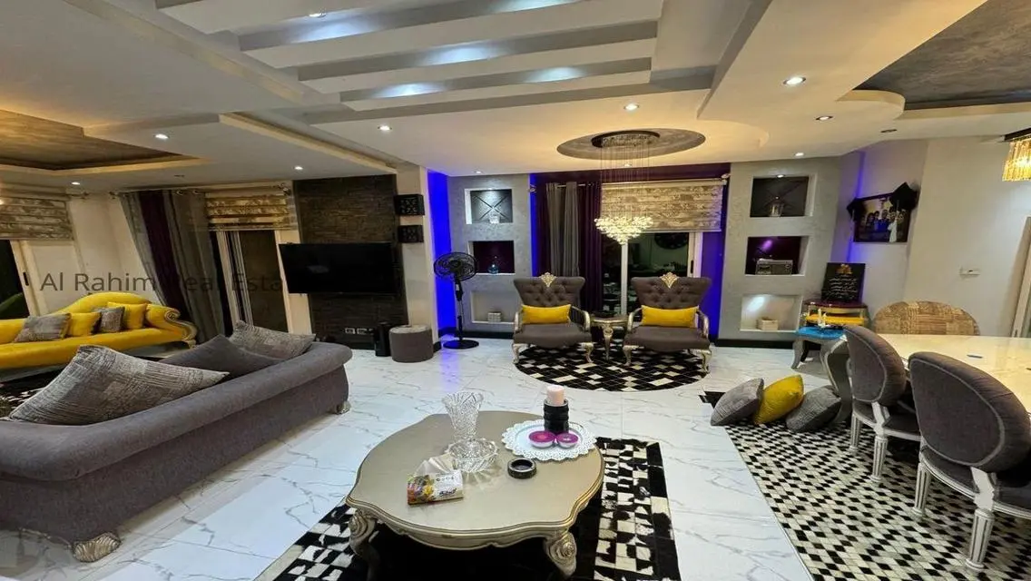 Luxurious Property with Terrace and Private Garden
