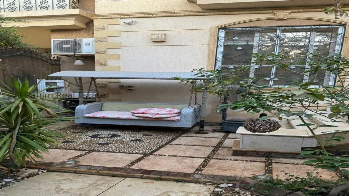 Luxurious Property with Terrace and Private Garden