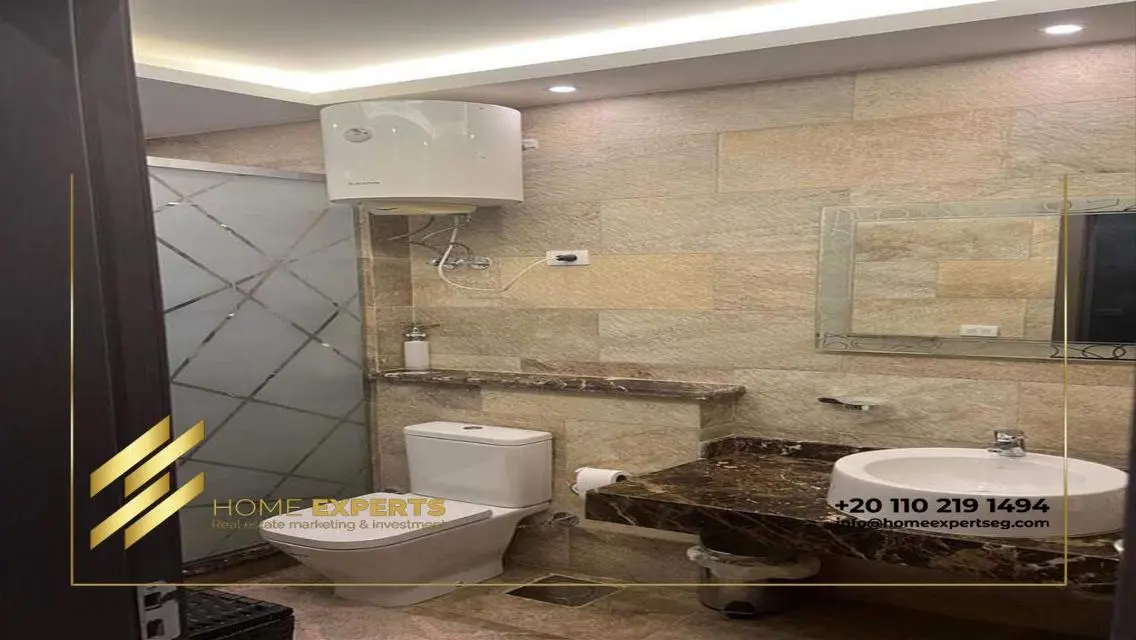 Luxury Apartment with Top-notch Amenities in Prime Location
