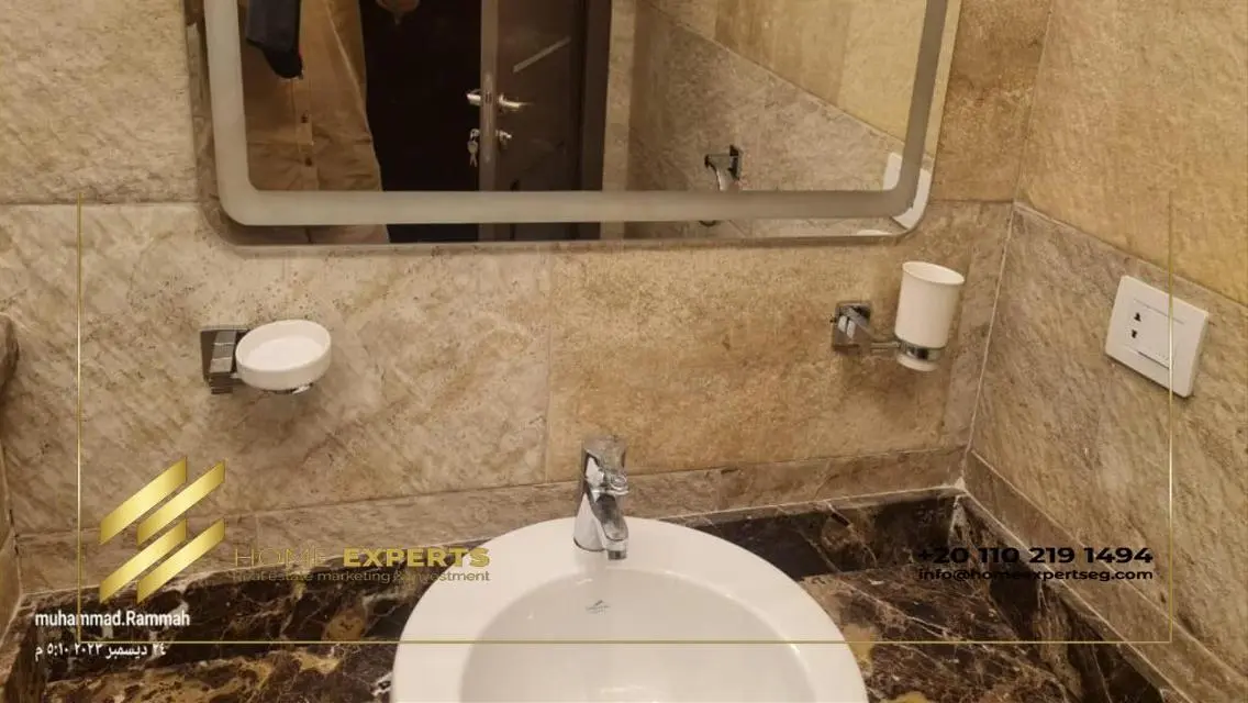Luxury Apartment with Top-notch Amenities in Prime Location