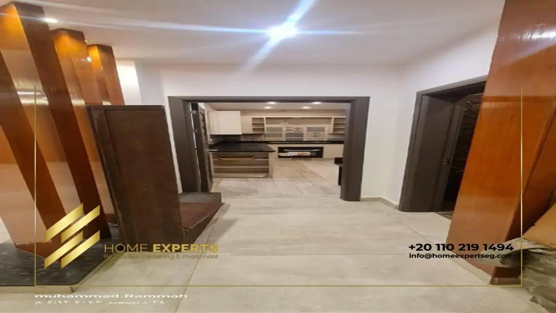 Luxury Apartment with Top-notch Amenities in Prime Location