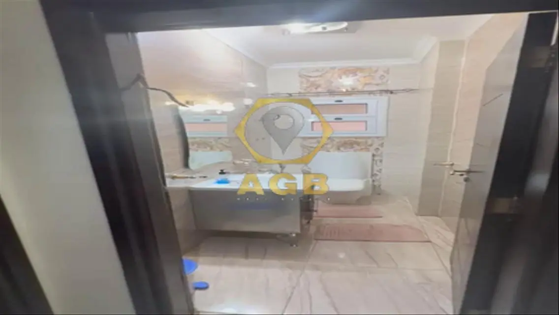 فاخرة شقة للإيجار بمساحة كبيرة