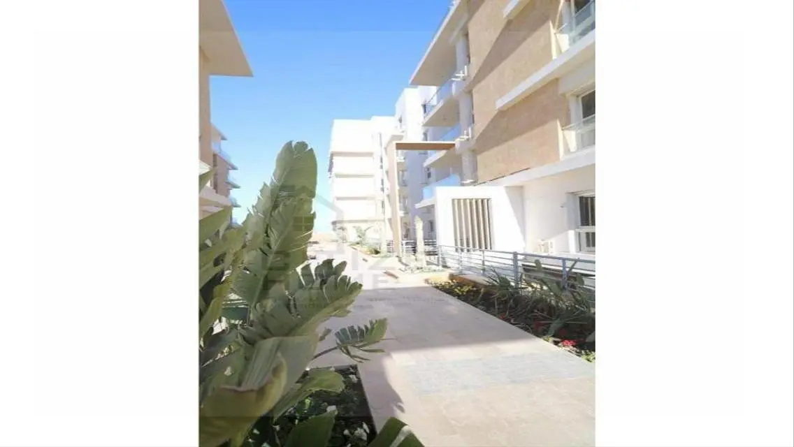 عرض عقاري مميز بمساحة واسعة