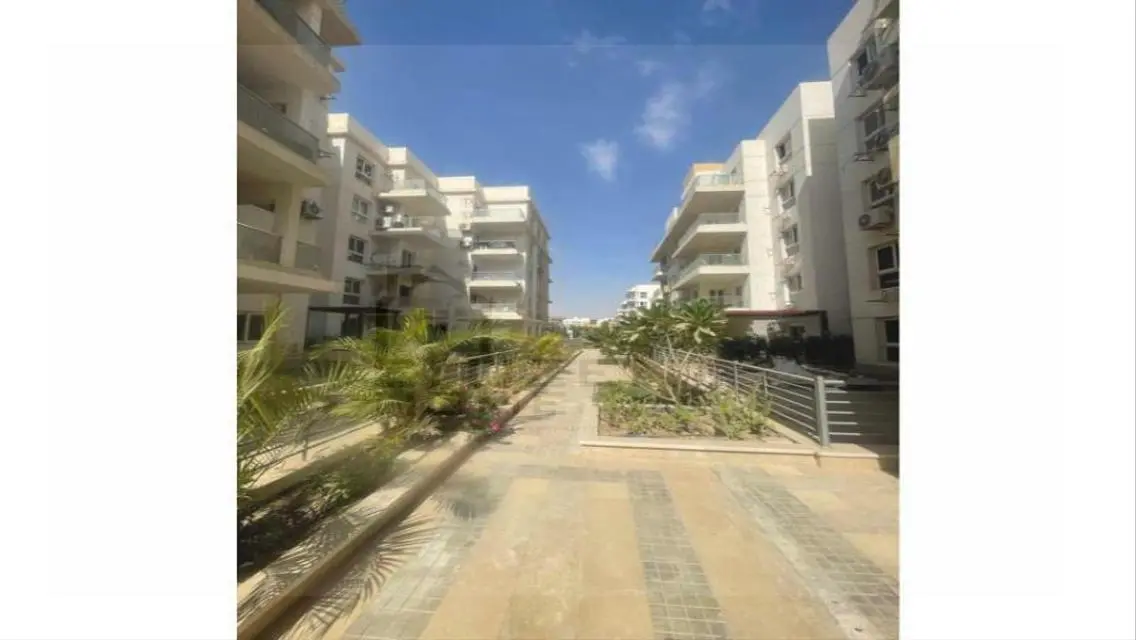 عرض عقاري مميز بمساحة واسعة
