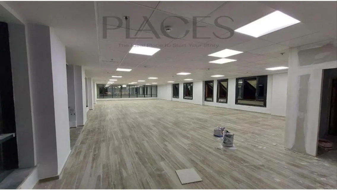 Modern Office for Sale with Spacious Design