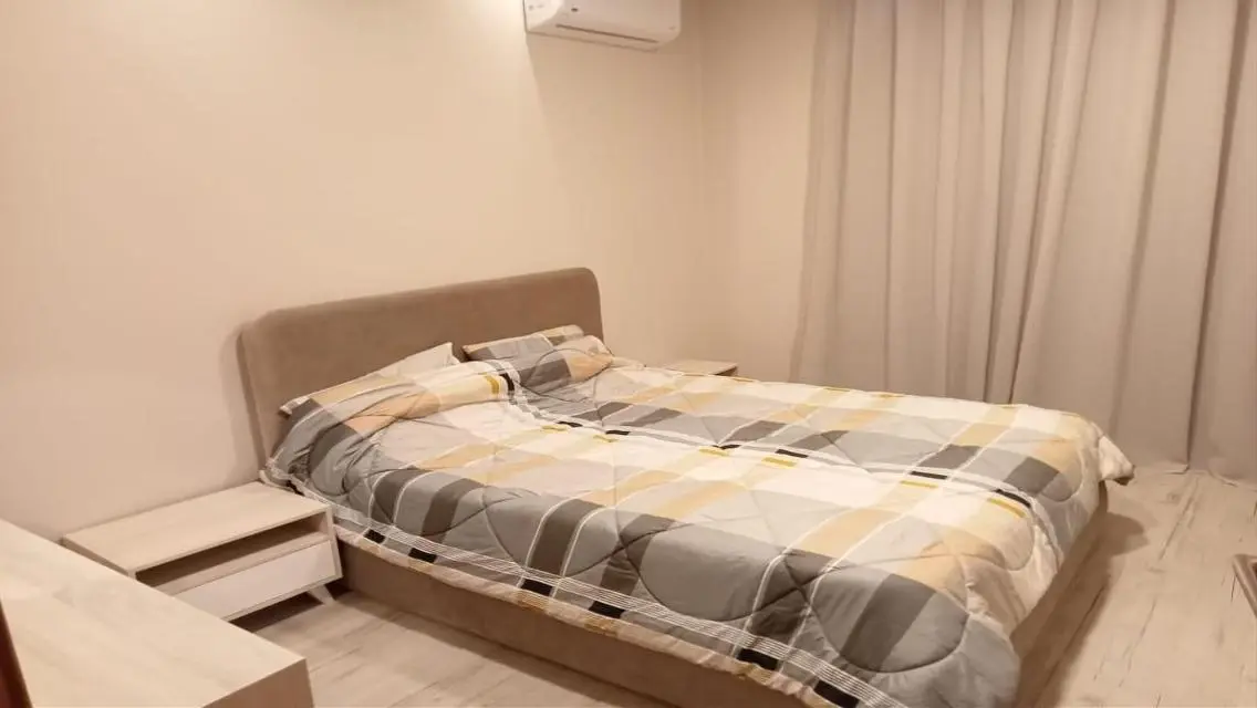 شقة مميزة للبيع مع مرافق فاخرة