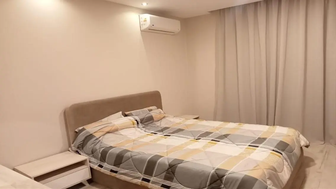 شقة مميزة للبيع مع مرافق فاخرة