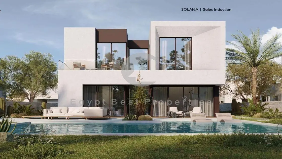 Corner Townhouse in Solana for Sale in Prime Location