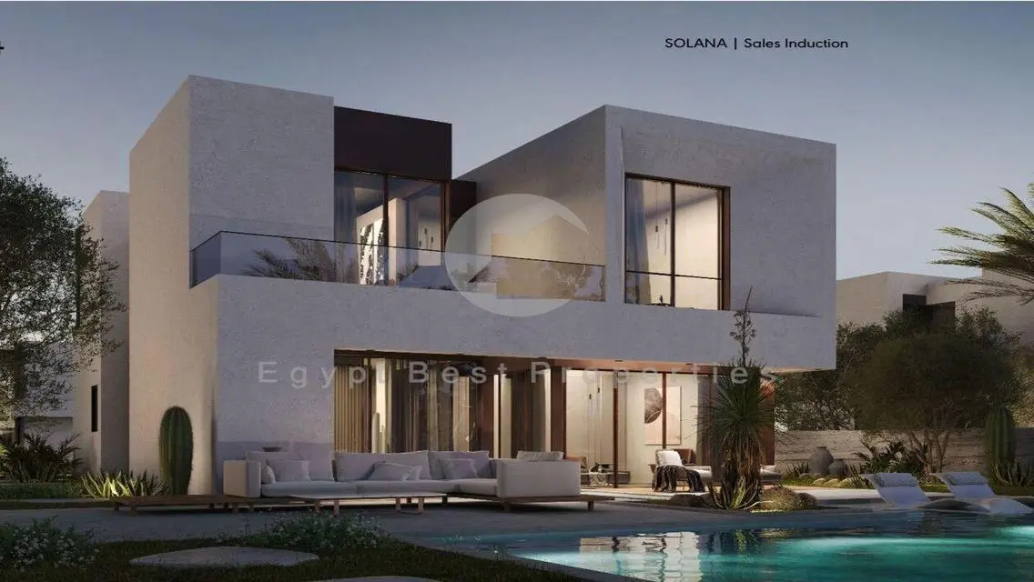 Corner Townhouse in Solana for Sale in Prime Location