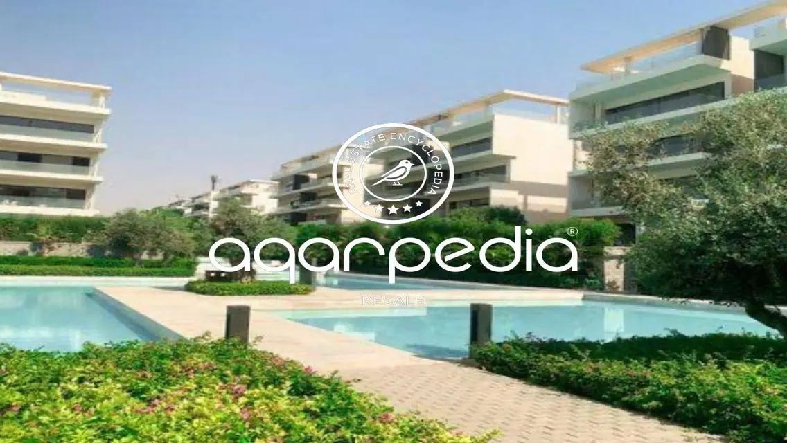 Luxury Apartment with Lake View