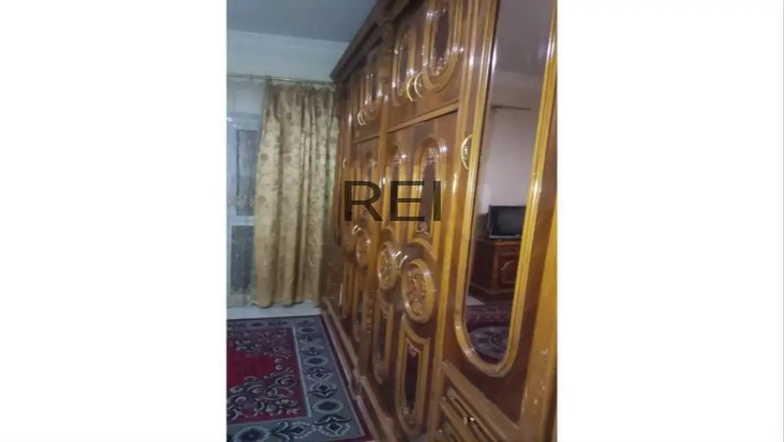 عقار فاخر بمرافق ممتازة في موقع متميز