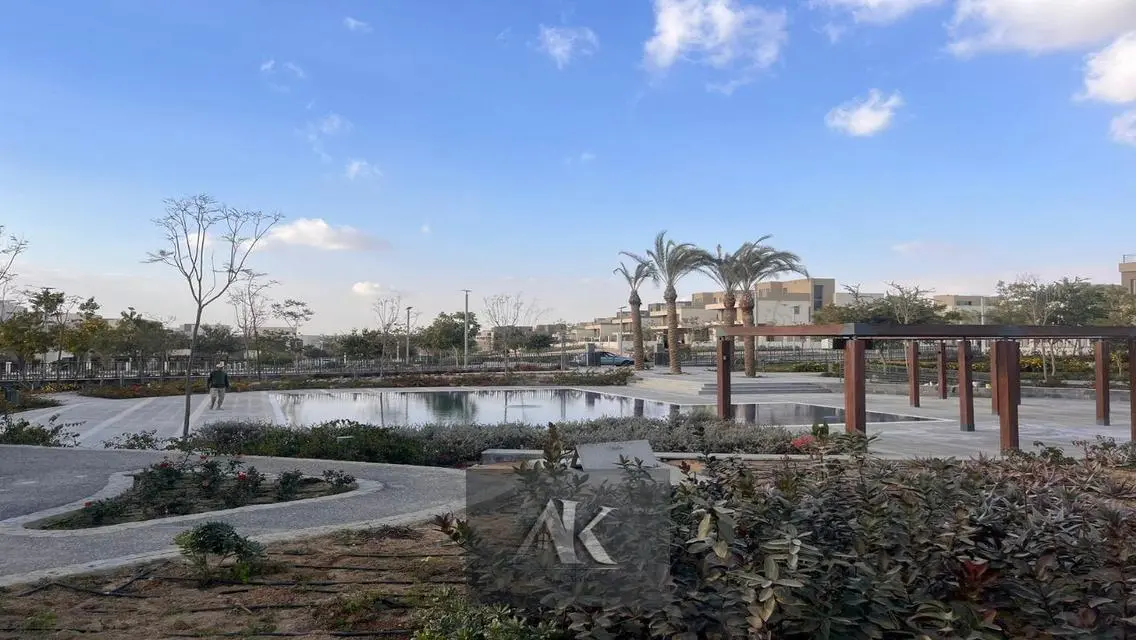 شقة فاخرة ذات إطلالة رائعة للبيع
