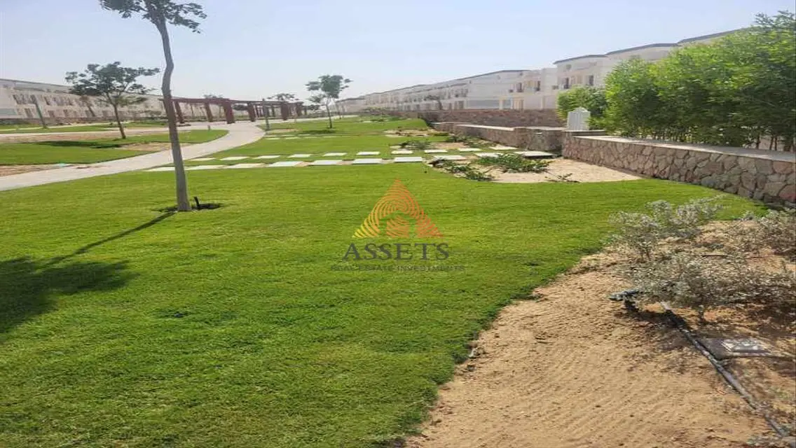 استثمار عقاري فريد مع حديقة ومسبح مشترك