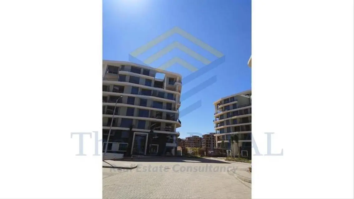Comfortable Apartment with Balcony and Shared Pool