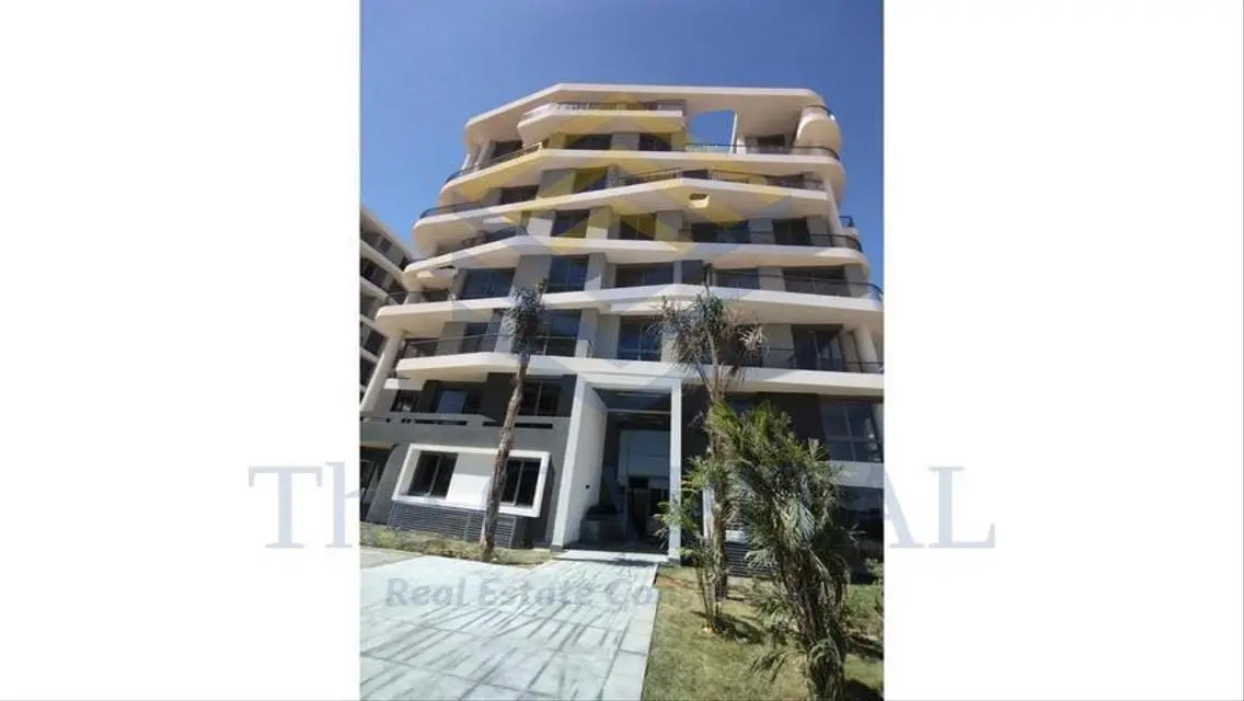 Comfortable Apartment with Balcony and Shared Pool