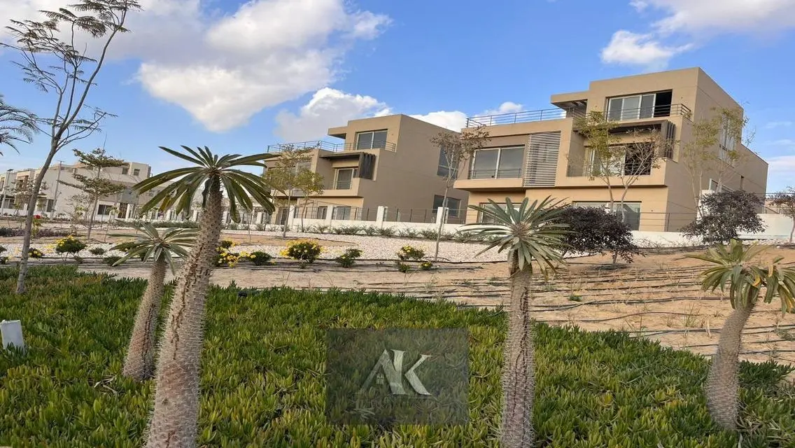 Luxury Apartment with Spacious Layout in the Heart of the City