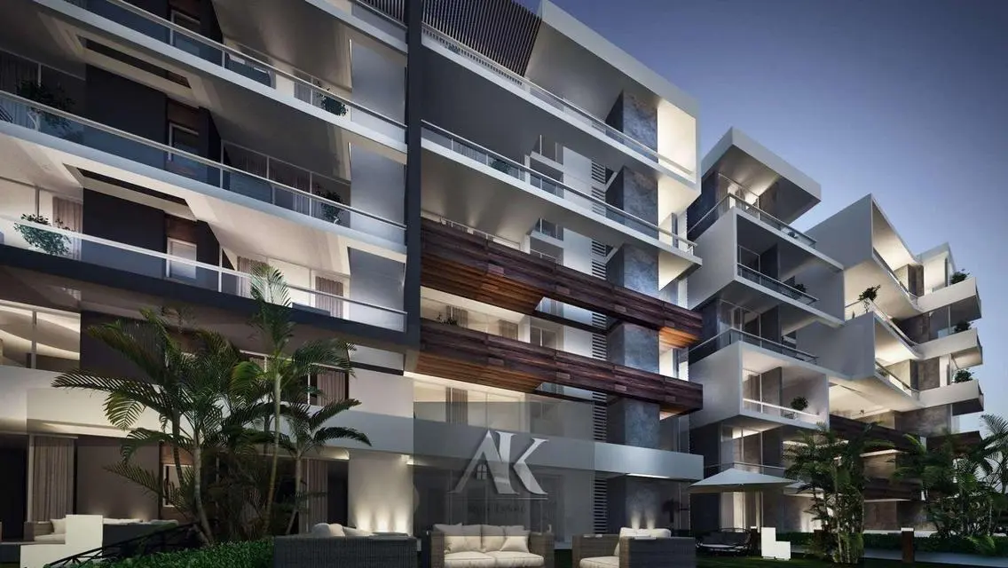 Luxury Apartment with Spacious Layout in the Heart of the City