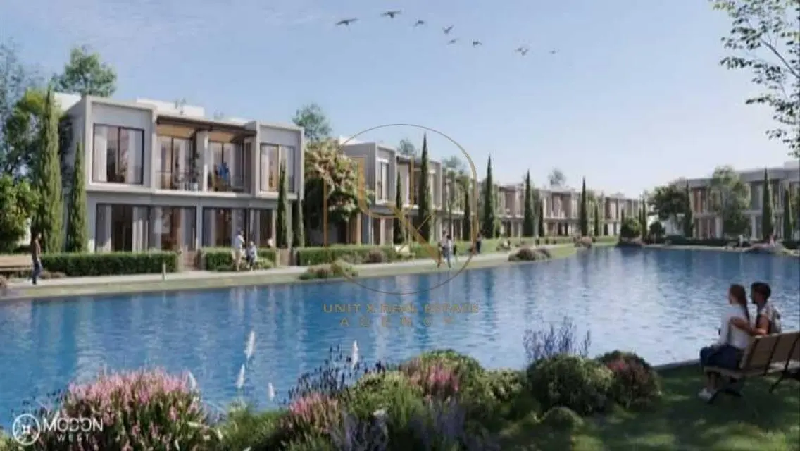 Luxury Property with Unique Design and Stunning Views