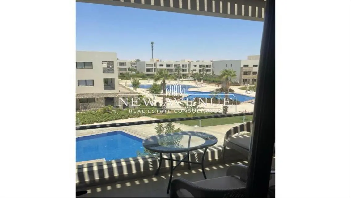 شقة فاخرة بحمام خادمة وحديقة خاصة