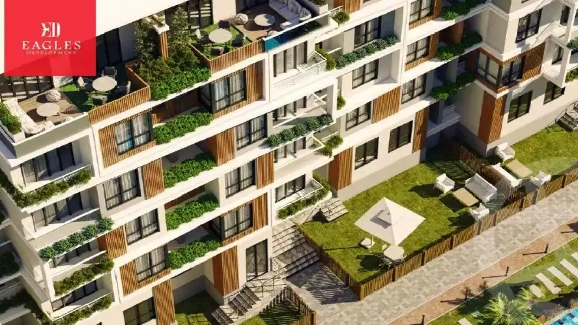 Luxury Apartment Overlooking Landmark - 150