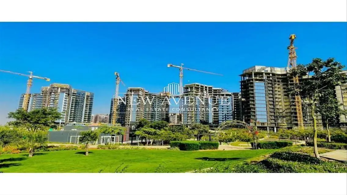 Luxurious Apartment with Ideal Space and Private Garden