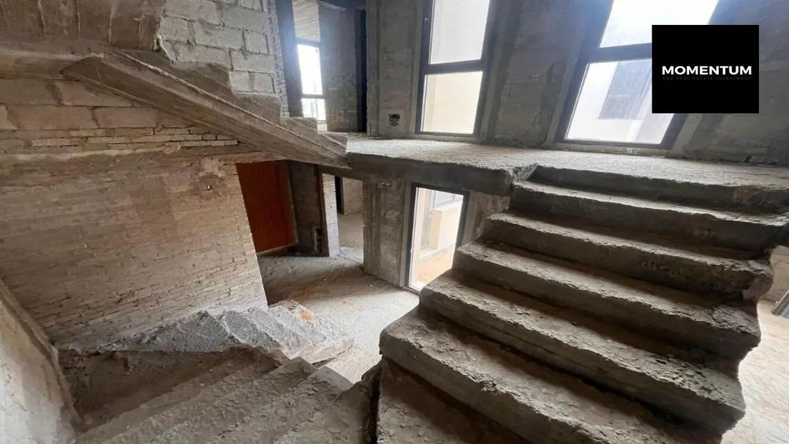 Stunning Apartment in Dunya with Balcony and Security Guard