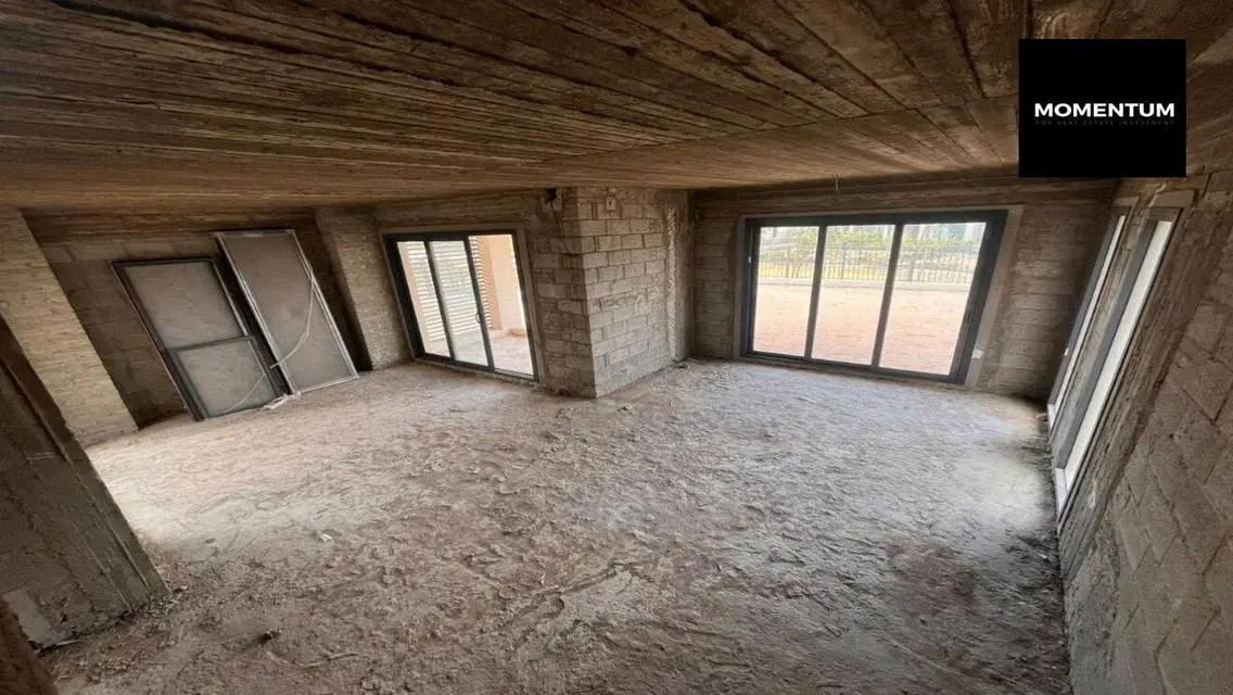Stunning Apartment in Dunya with Balcony and Security Guard