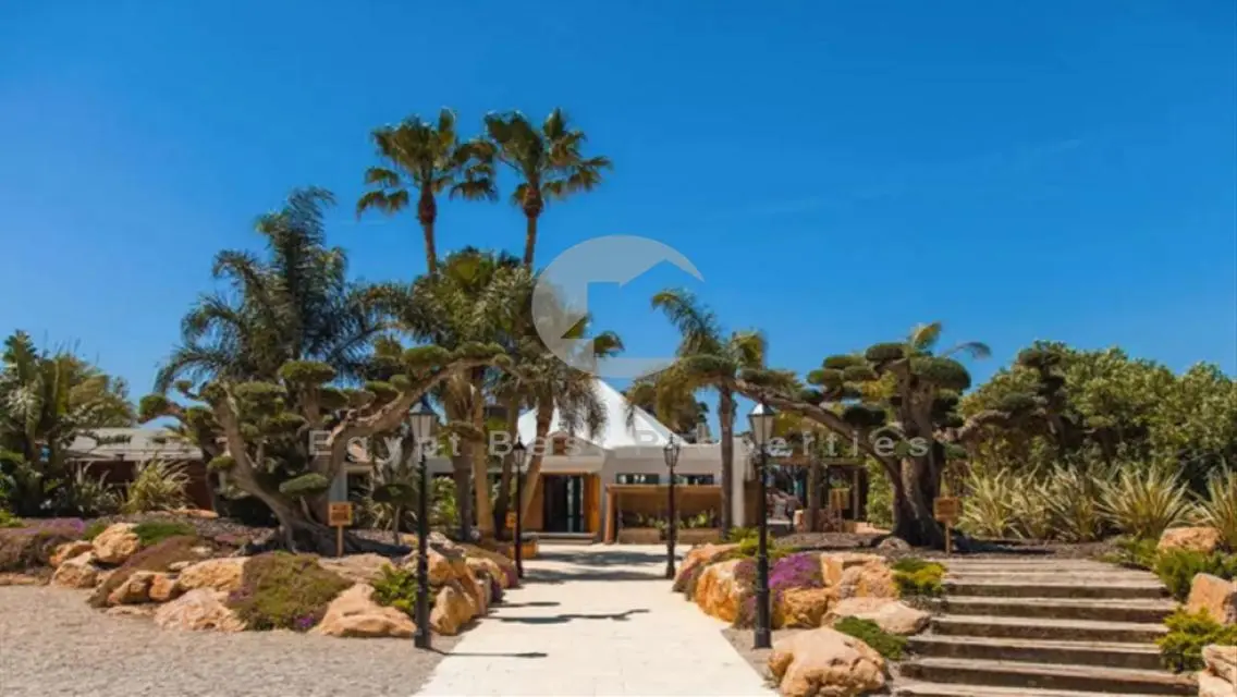 Luxury Villa for Sale with Private Garden and Pool