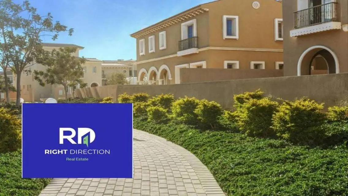 Luxury Villa Overlooking Lakes at a Great Price
