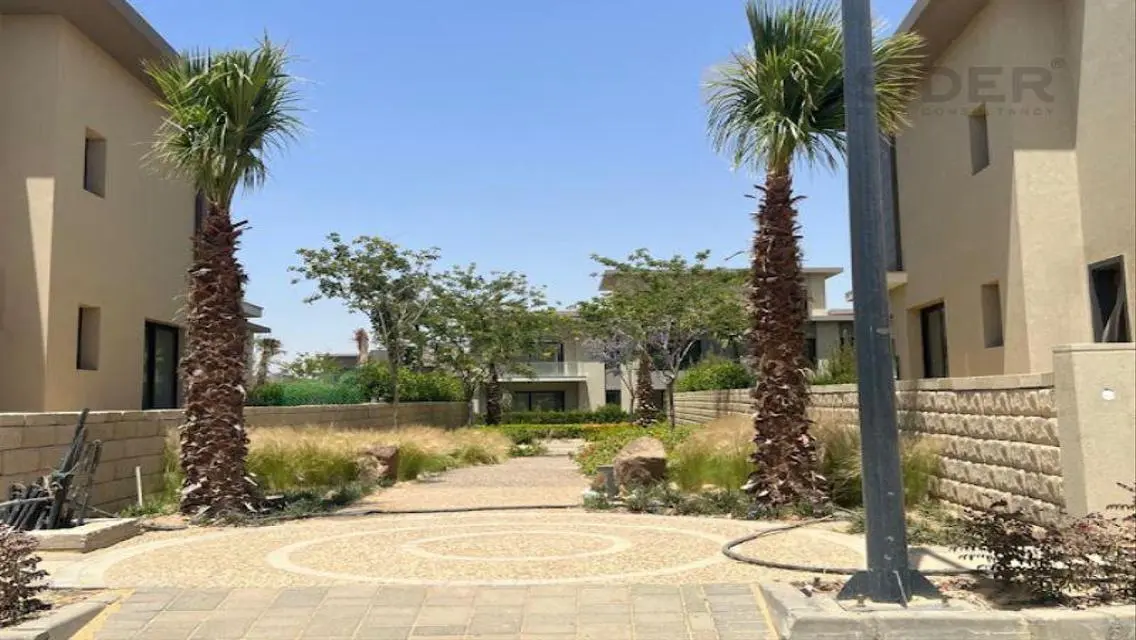 Stunning 3-Bedroom Apartment with Scenic Views