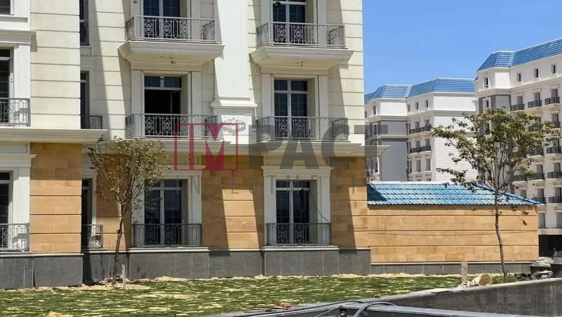 فيلا فاخرة مع مسبح خاص وحديقة في موقع متميز