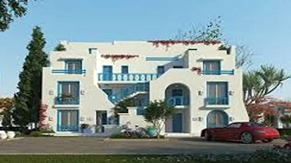 Luxurious Apartment with Spacious Layout and Multiple Rooms