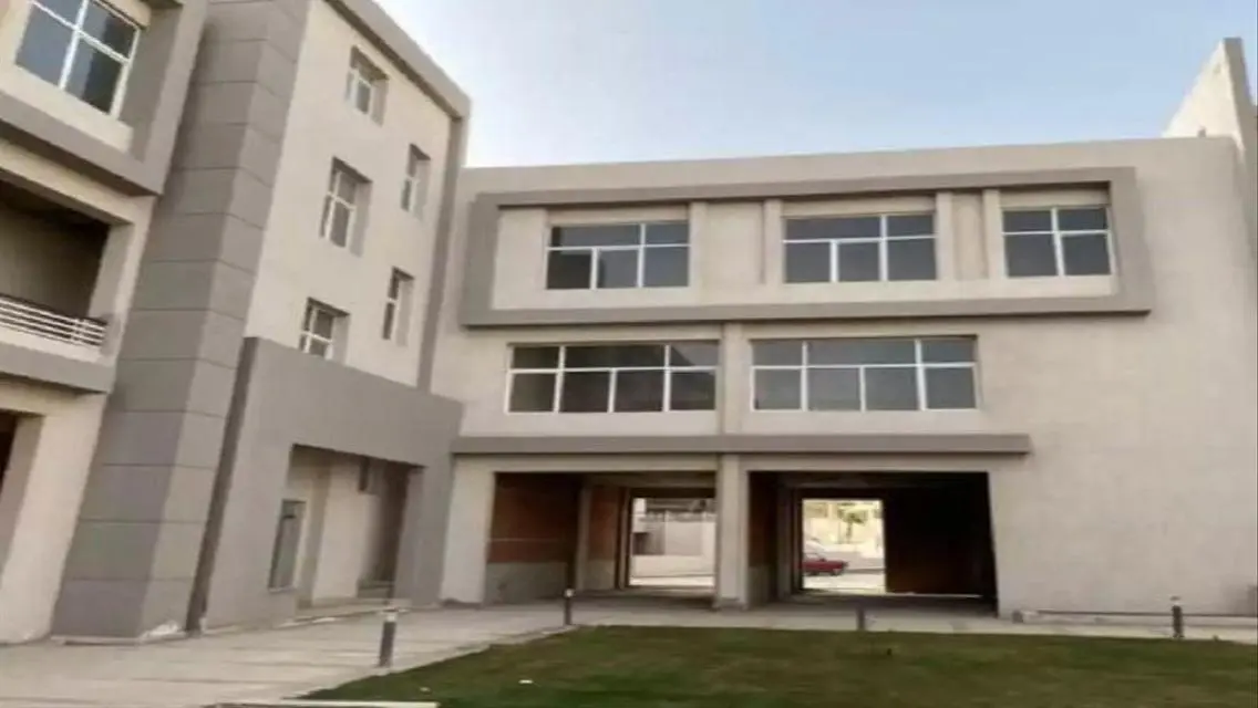 Luxury Apartment in Al-Karma - 200 sqm